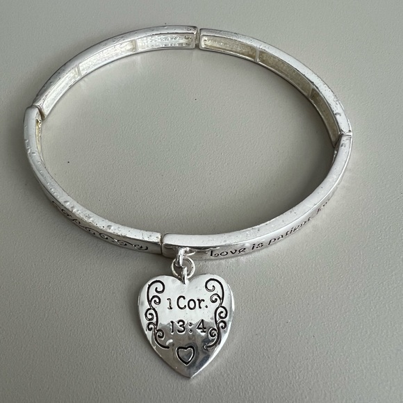 Love 💕 Is Stretchy Bracelet ✝️ - Picture 7 of 7